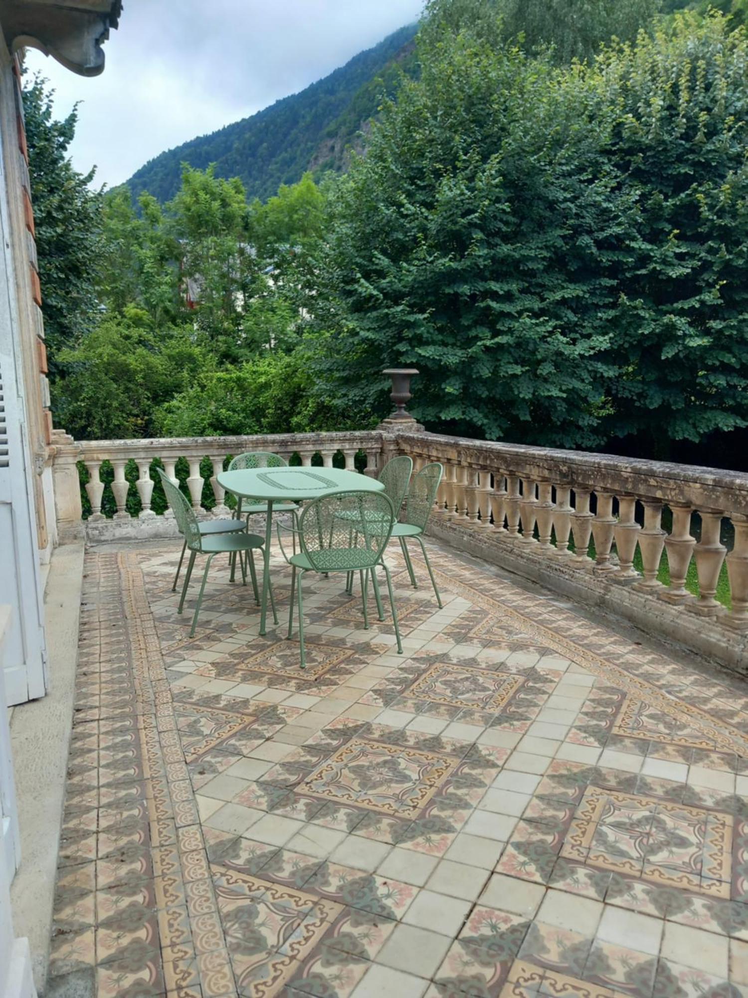 Villa Du Lys Bagneres-de-Luchon Exterior foto
