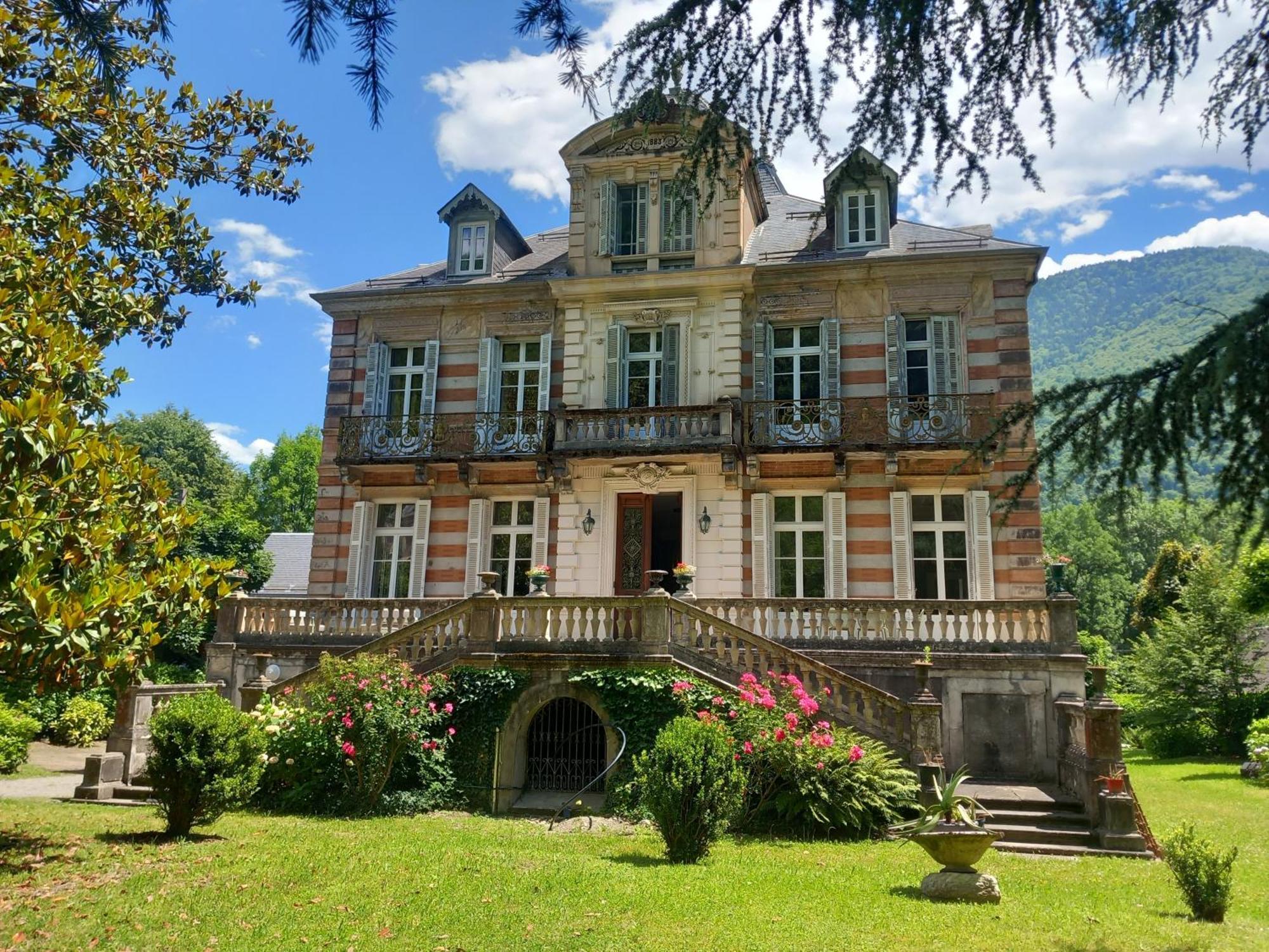 Villa Du Lys Bagneres-de-Luchon Exterior foto